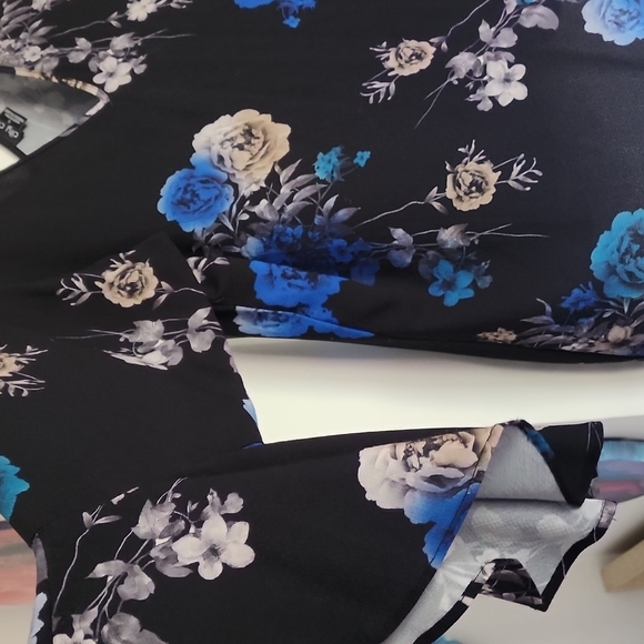 City chic top - Picture 2 of 2